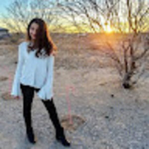 Meet your Posher, Lena